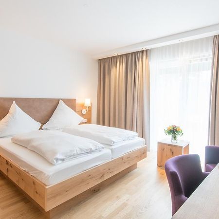 Hotel & Gasthaus Loewen Waldkirch Eksteriør billede