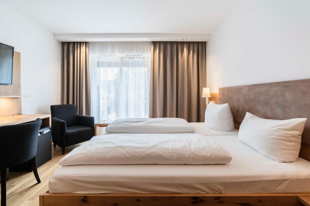 Hotel & Gasthaus Loewen Waldkirch Eksteriør billede