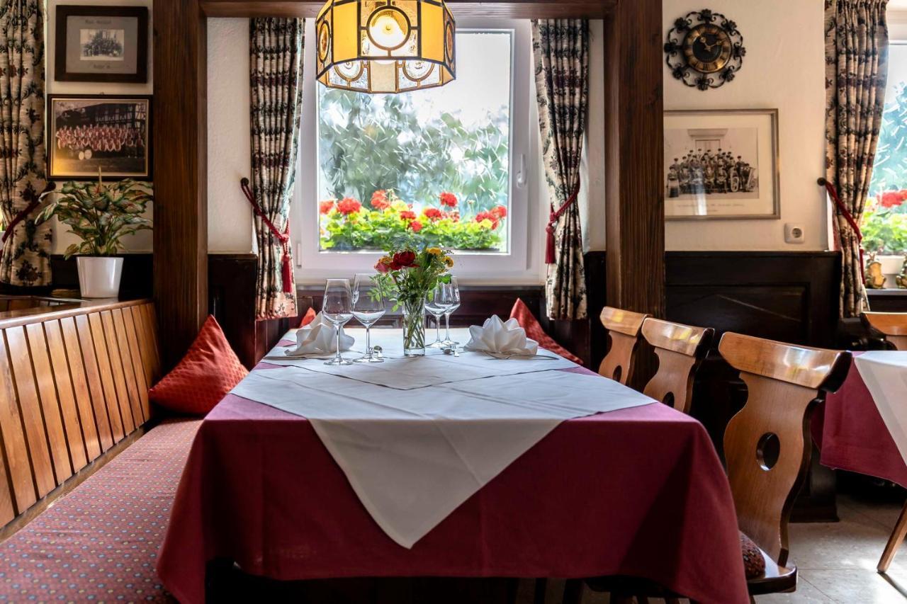 Hotel & Gasthaus Loewen Waldkirch Eksteriør billede
