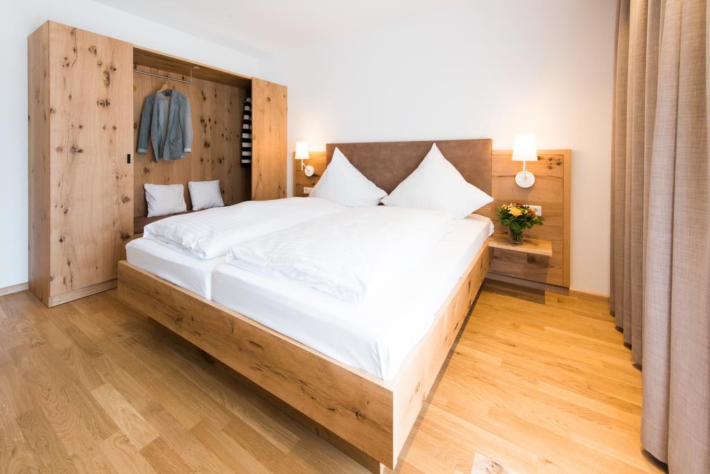 Hotel & Gasthaus Loewen Waldkirch Eksteriør billede