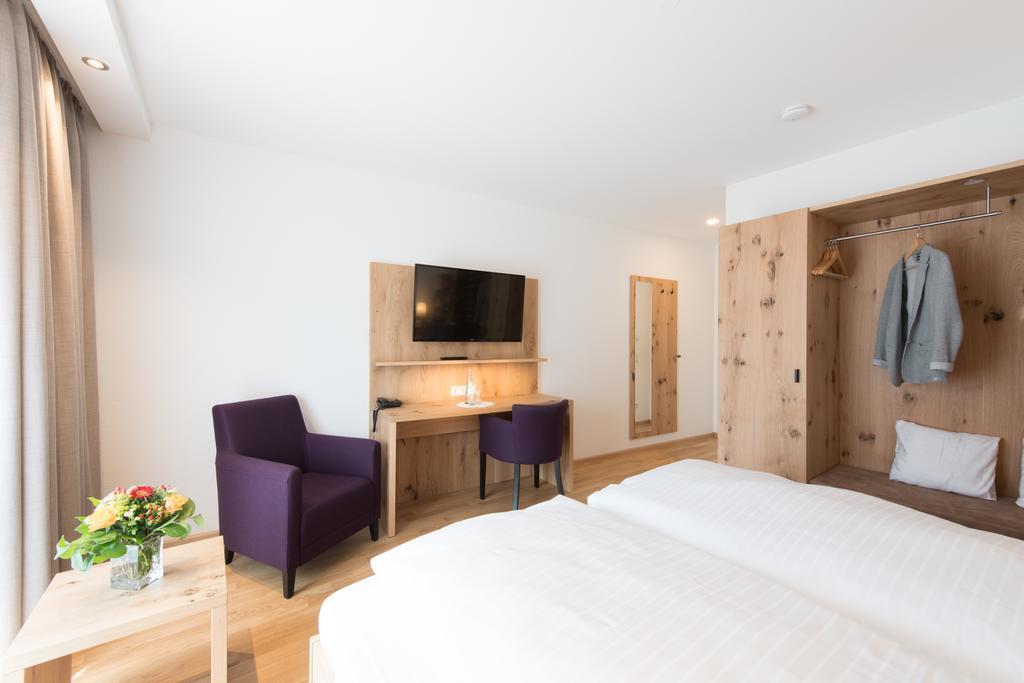 Hotel & Gasthaus Loewen Waldkirch Eksteriør billede