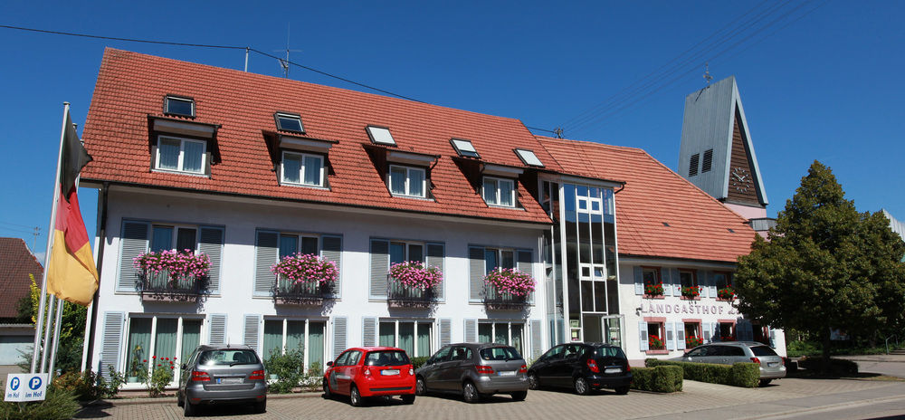 Hotel & Gasthaus Loewen Waldkirch Eksteriør billede